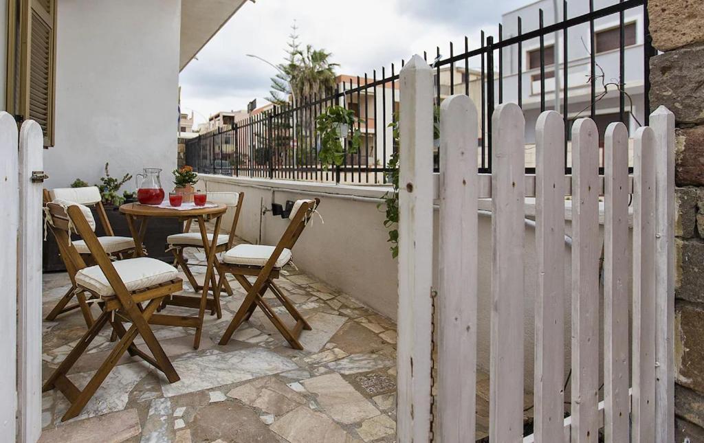 Cervi Flat Close To The Sea And The Historic Centre Of Alghero Zewnętrze zdjęcie